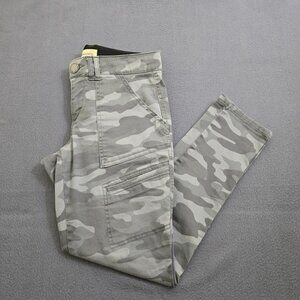 Democracy Ab Technology Women 2 Camo Cargo Low Rise Skinny Jeans